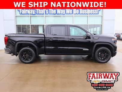 New 2026 GMC Sierra 1500 Elevation w/ LPO, Elevation Black Package