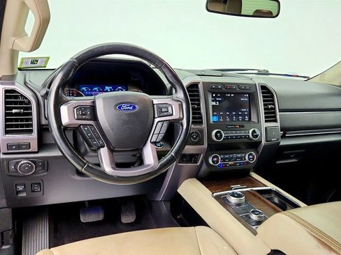 Used 2019 Ford Expedition Platinum AWD/4WD image 13