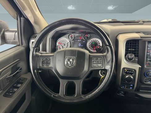 Used 2019 RAM 1500 Classic SLT w/ Luxury Group image 22