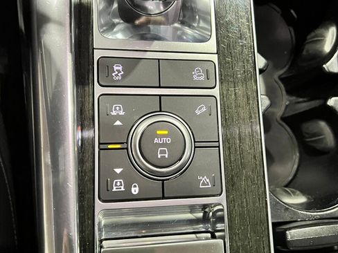 Used 2020 Land Rover Range Rover Sport HSE Dynamic image 33