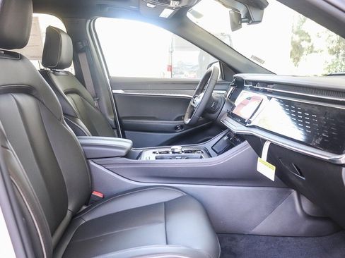 New 2025 Jeep Wagoneer S Limited image 16