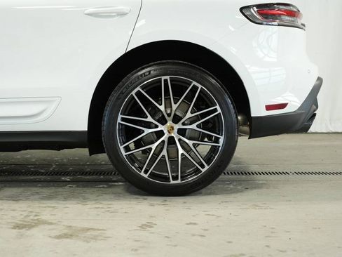 New 2025 Porsche Macan image 43