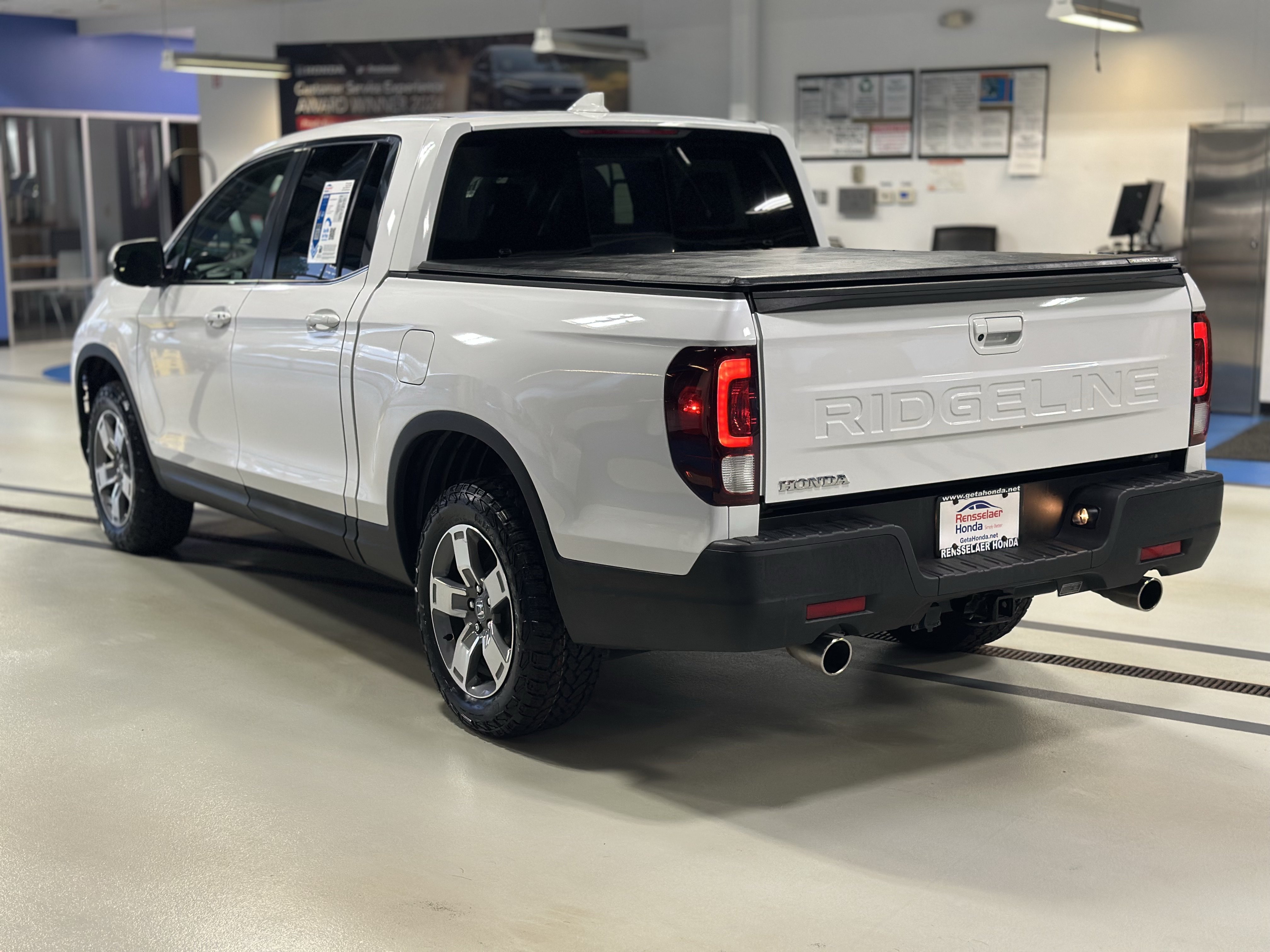 Used 2024 Honda Ridgeline RTL image 9