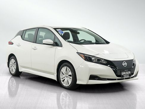 Used 2025 Nissan Leaf S FWD image 7