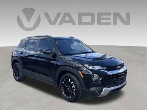 Used 2023 Chevrolet TrailBlazer LT FWD image 1