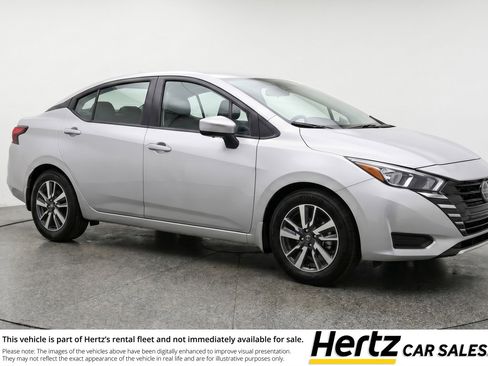 Used 2025 Nissan Versa SV FWD image 1