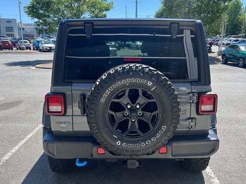 Used 2023 Jeep Wrangler Unlimited w/ Cold Weather Group AWD/4WD image 6