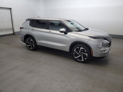 Used 2022 Mitsubishi Outlander SE AWD/4WD image 11