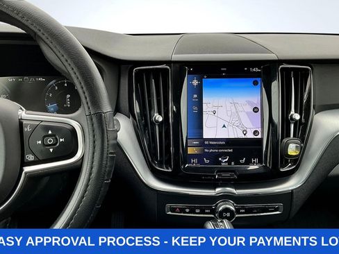 Used 2021 Volvo XC60 T5 Momentum w/ Premium Package AWD/4WD image 11