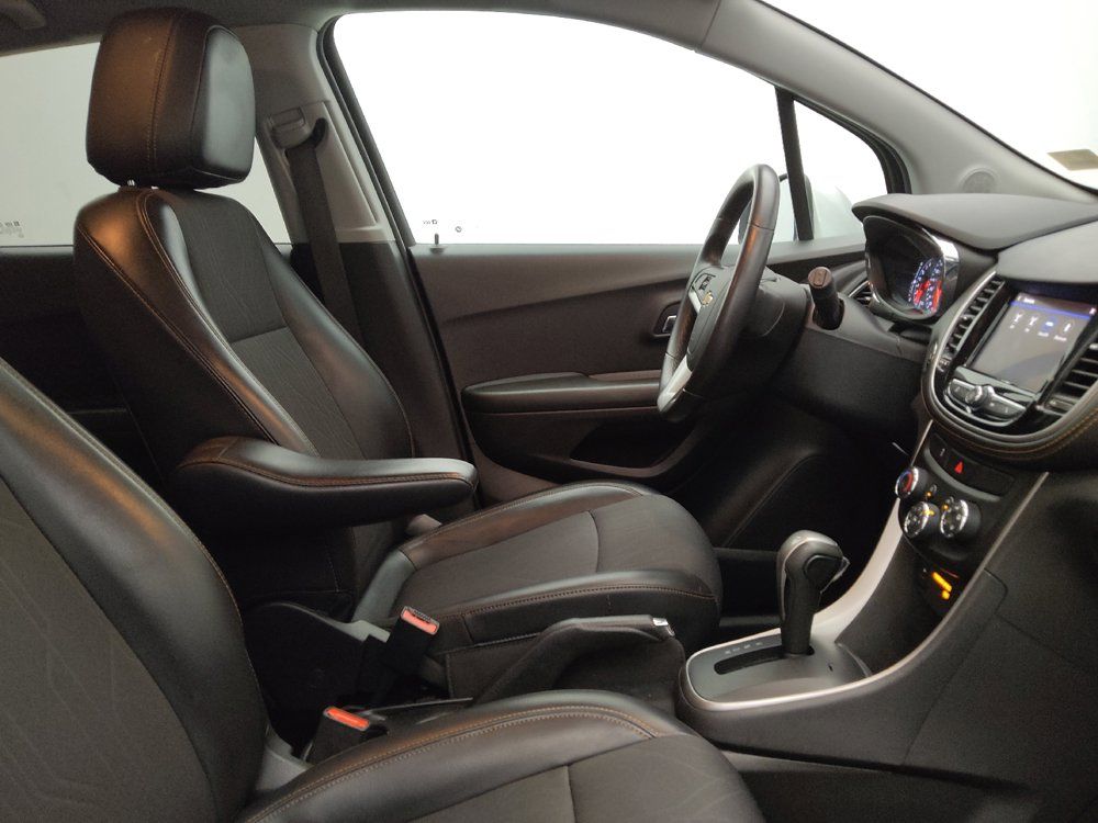 Used 2021 Chevrolet Trax LT w/ LT Convenience Package FWD image 21