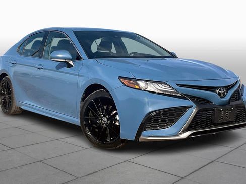 Used 2024 Toyota Camry XSE image 2