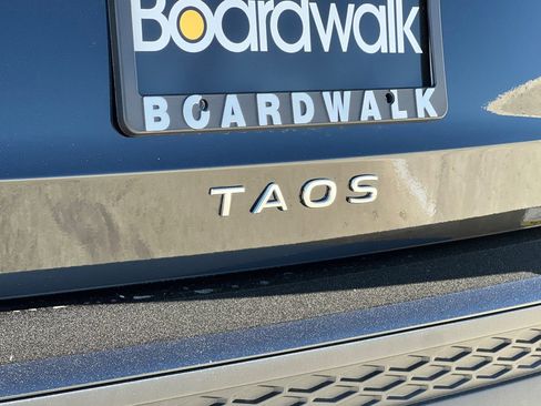 New 2026 Volkswagen Taos SE FWD image 26