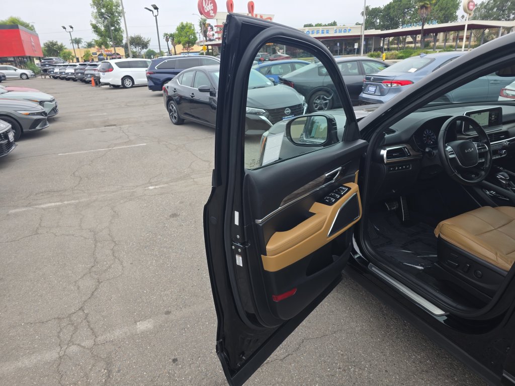 Used 2022 Kia Telluride SX w/ Nightfall Edition Package AWD/4WD image 10