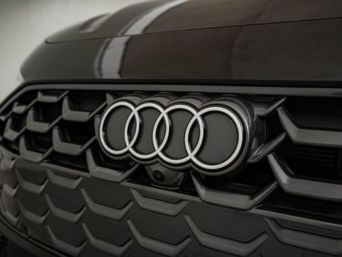 Used 2025 Audi A5 2.0T Premium Plus w/ Premium Plus image 12