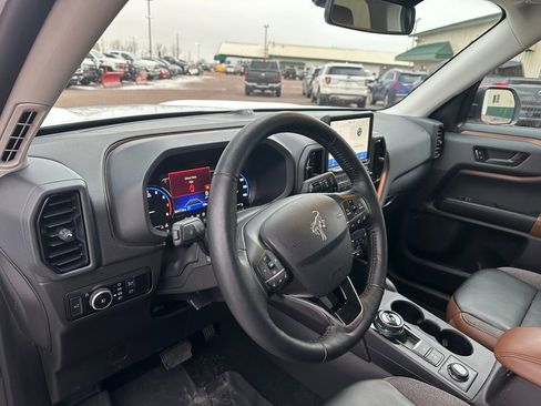 Used 2022 Ford Bronco Sport Outer Banks w/ Tech Package image 12