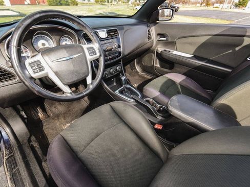 Used 2012 Chrysler 200 Touring FWD image 39