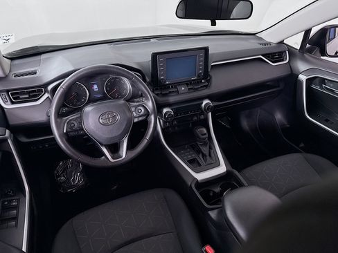 Certified 2020 Toyota RAV4 XLE w/ Convenience Package AWD/4WD image 19