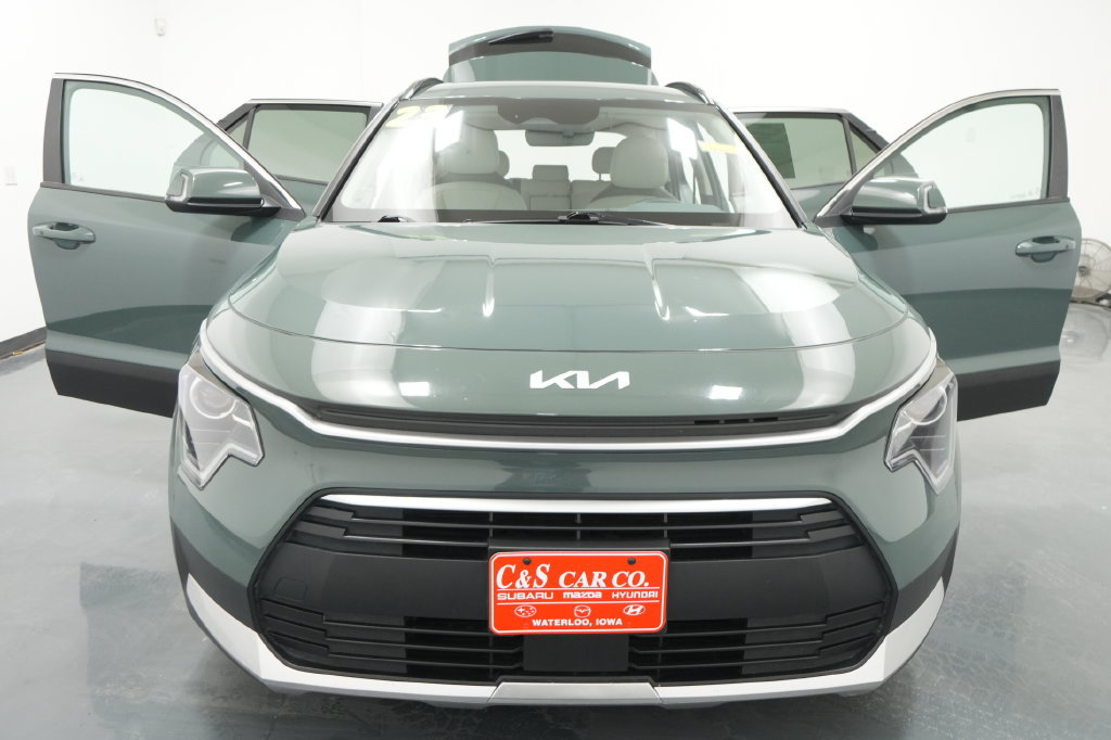 Used 2023 Kia Niro EX FWD image 26