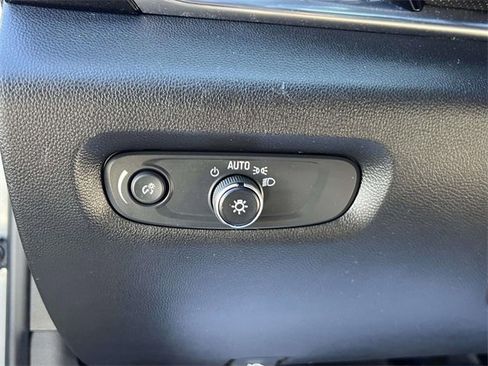 Certified 2023 Chevrolet Traverse RS image 22