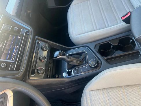 Used 2022 Volkswagen Tiguan S image 25