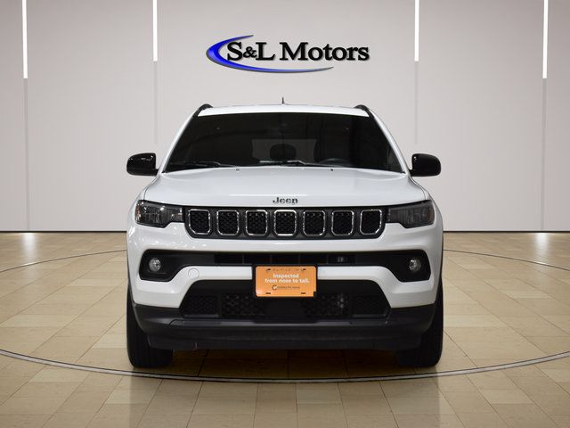 Certified 2024 Jeep Compass Latitude AWD/4WD image 2