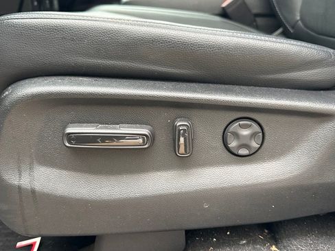 Used 2024 Honda Odyssey Touring image 18