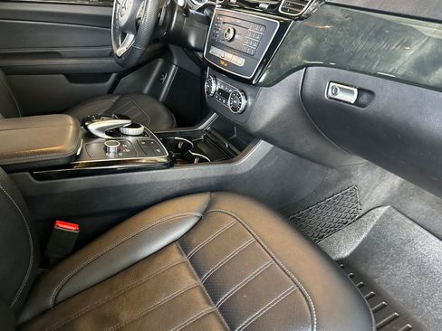 Used 2018 Mercedes-Benz GLE 350 4MATIC image 16