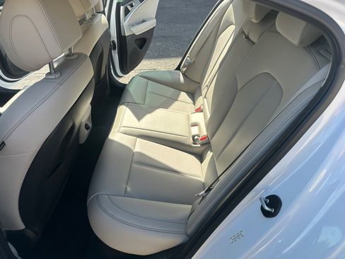 Used 2019 Genesis G70 2.0T Sport image 22