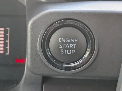 Certified 2025 Toyota Tacoma SR5 image 20