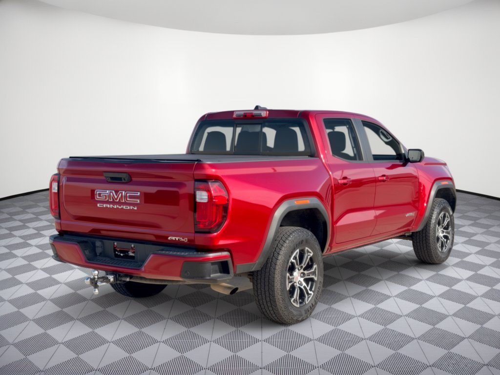 Used 2024 GMC Canyon AT4 w/ AT4 Premium Package AWD/4WD image 9