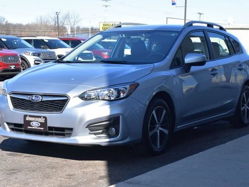Used 2019 Subaru Impreza 2.0i Premium w/ Eyesight & BSD/Rcta & SRF AWD/4WD image 12