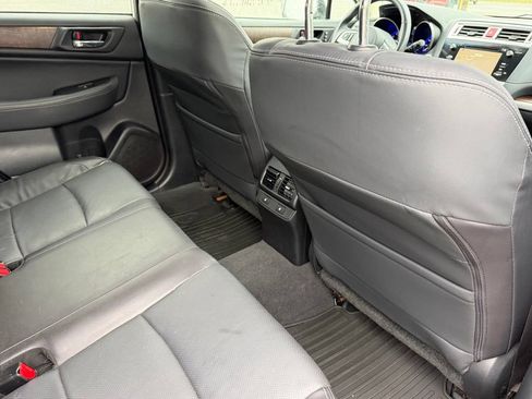 Used 2017 Subaru Outback 2.5i Limited AWD/4WD image 46