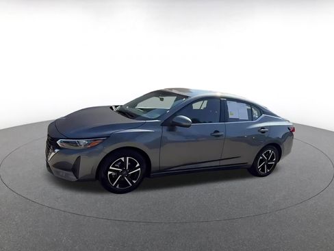 Used 2025 Nissan Sentra SV image 8