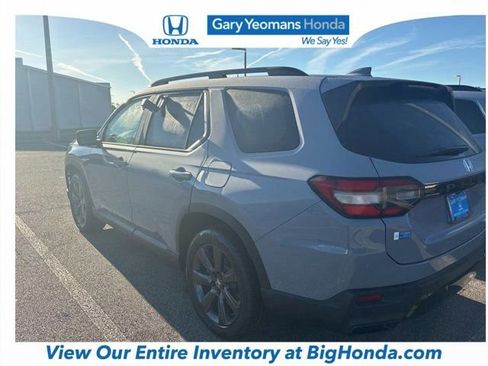 Used 2026 Honda Pilot Sport image 10