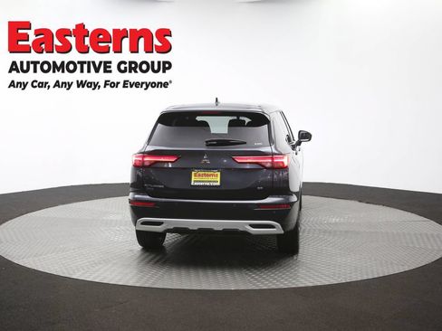 Used 2024 Mitsubishi Outlander SE AWD/4WD image 37