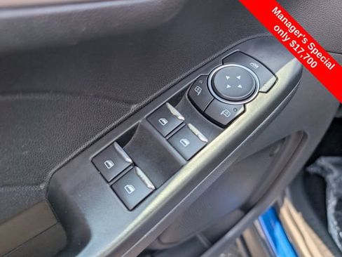 Used 2022 Ford Escape SE w/ Cold Weather Package FWD image 15