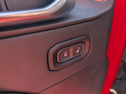 Used 2024 Jeep Wrangler Unlimited Rubicon image 14