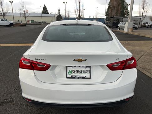 Used 2023 Chevrolet Malibu LT FWD image 4