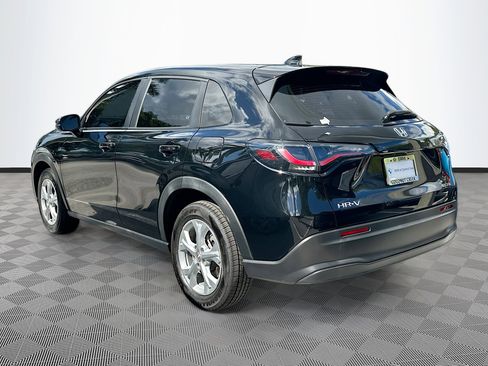 Used 2023 Honda HR-V LX image 4