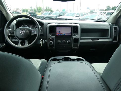 Used 2014 RAM 1500 Express AWD/4WD image 19