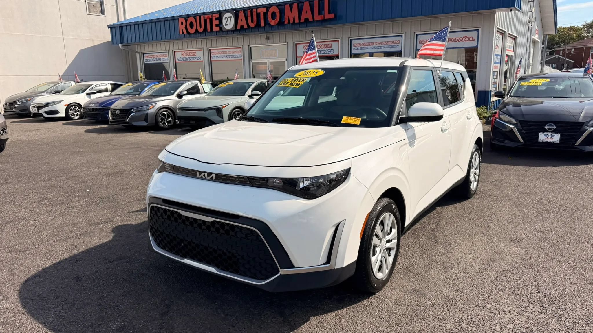 Used 2025 Kia Soul LX FWD image 4