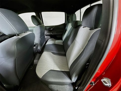 Used 2023 Toyota Tacoma TRD Sport image 14