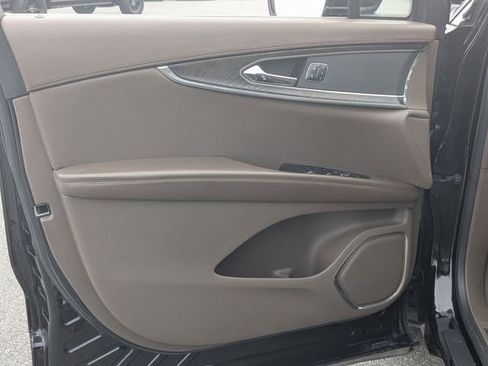 Used 2017 Lincoln MKX Reserve image 9