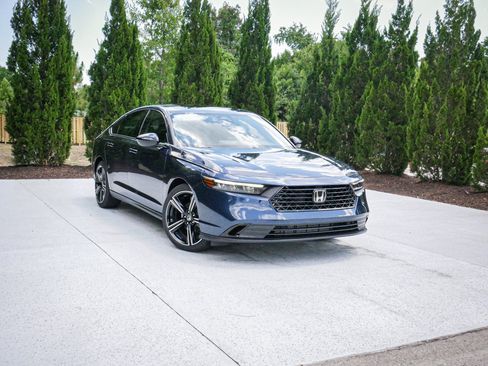 Certified 2026 Honda Accord SE image 2