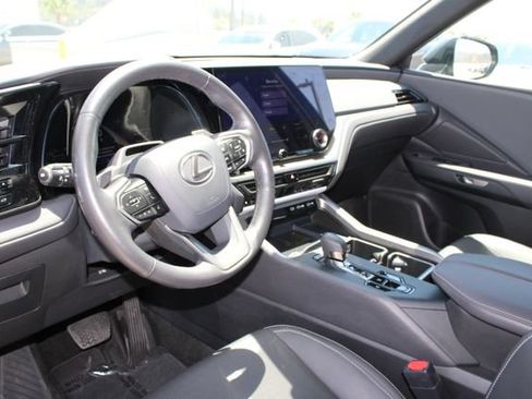 Certified 2025 Lexus TX 350 FWD w/ Convenience Package image 12