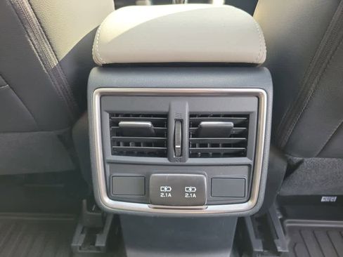 Certified 2023 Subaru Forester Limited image 31