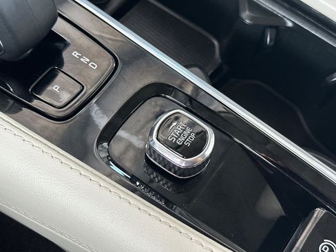 Certified 2023 Volvo XC90 T8 Plus w/ Protection Package Premier AWD/4WD image 27