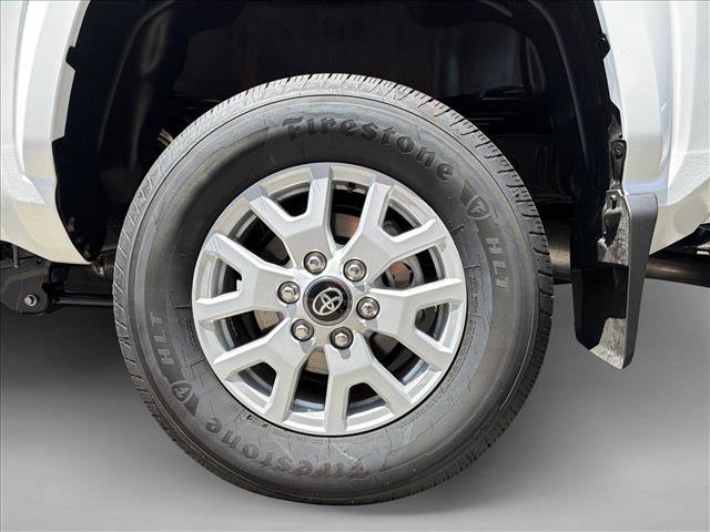 Used 2026 Toyota Tacoma SR5 AWD/4WD image 8