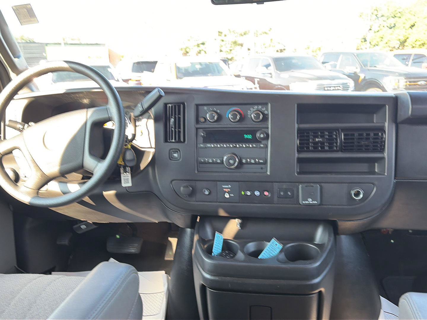 Used 2025 Chevrolet Express 3500 LT w/ LT Preferred Equipment Group RWD image 19