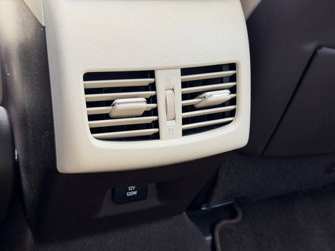 Used 2017 Lexus ES 350 w/ Premium Package image 30